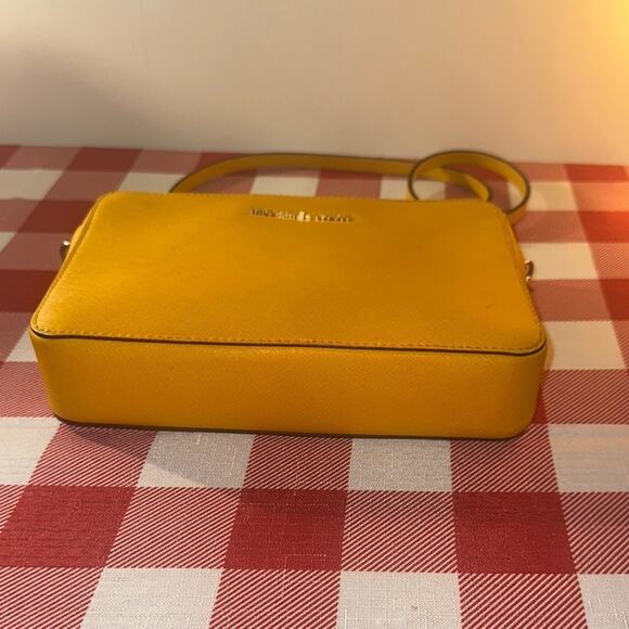 Michael Kors Jet Set Large Saffiano Leather Crossbody Bag - Picture 7 of 7